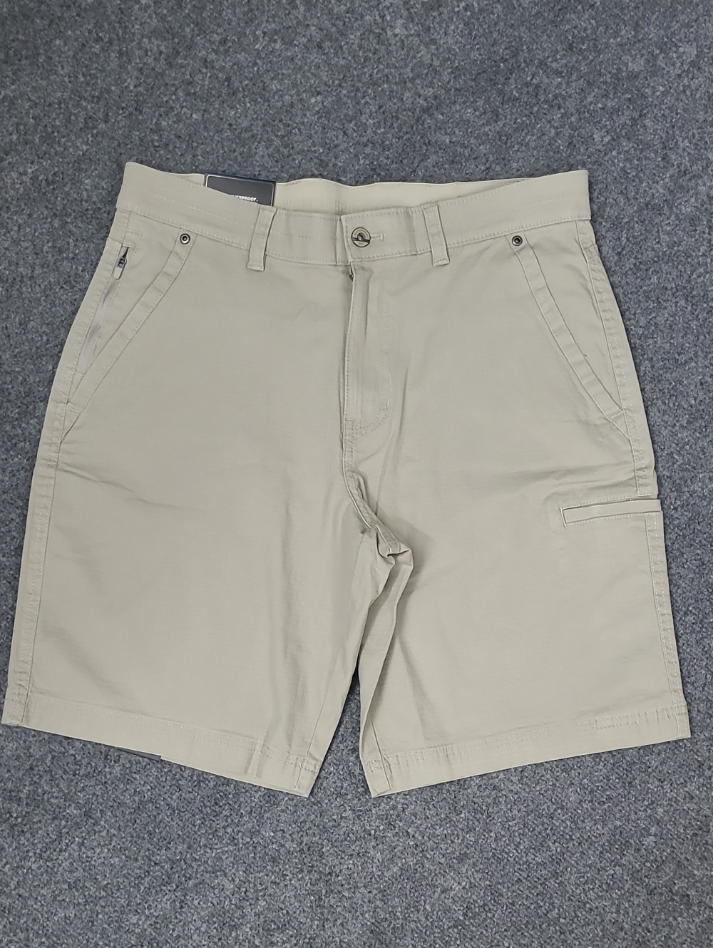 Weatherproof Men's Cargo Shorts in Light Khaki